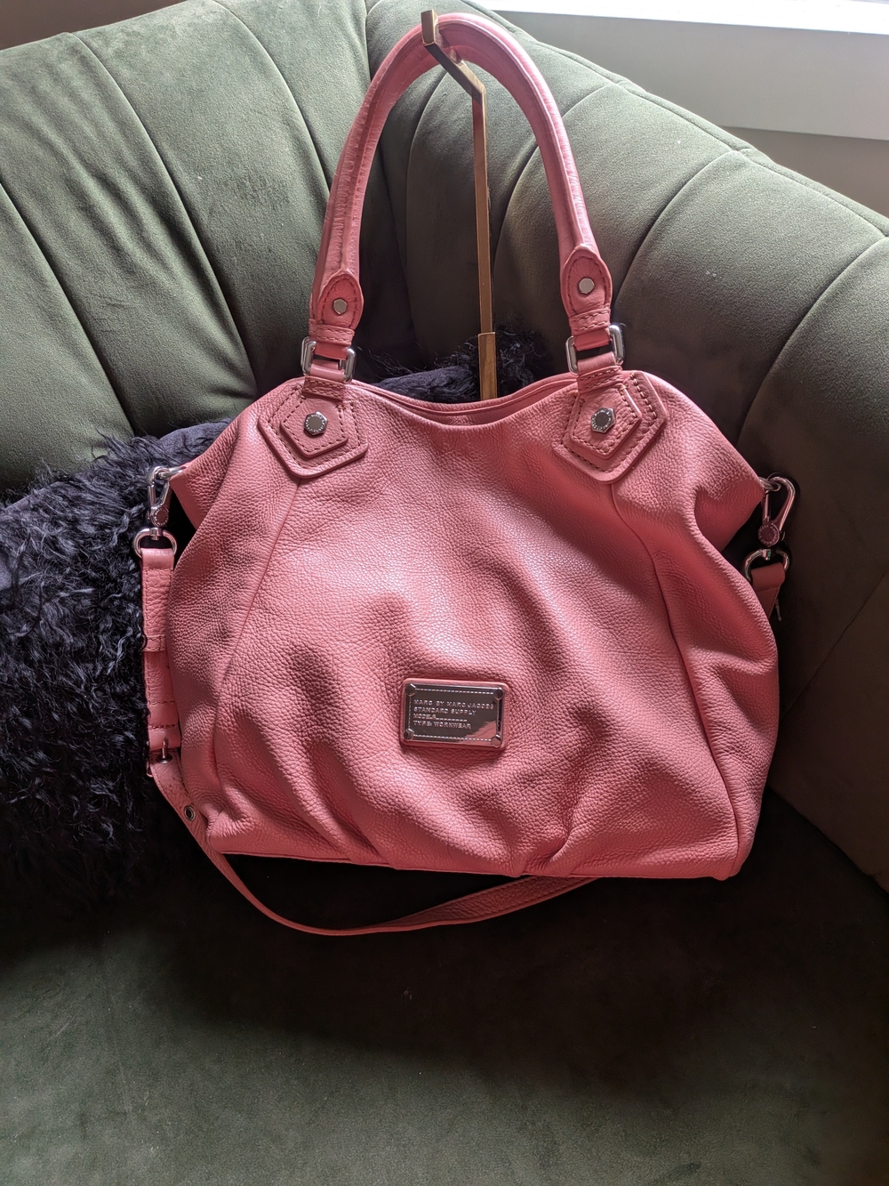 Marc by Marc Jacobs Classic Q Fran Shoulder Bag in a light pink pebbled leather
